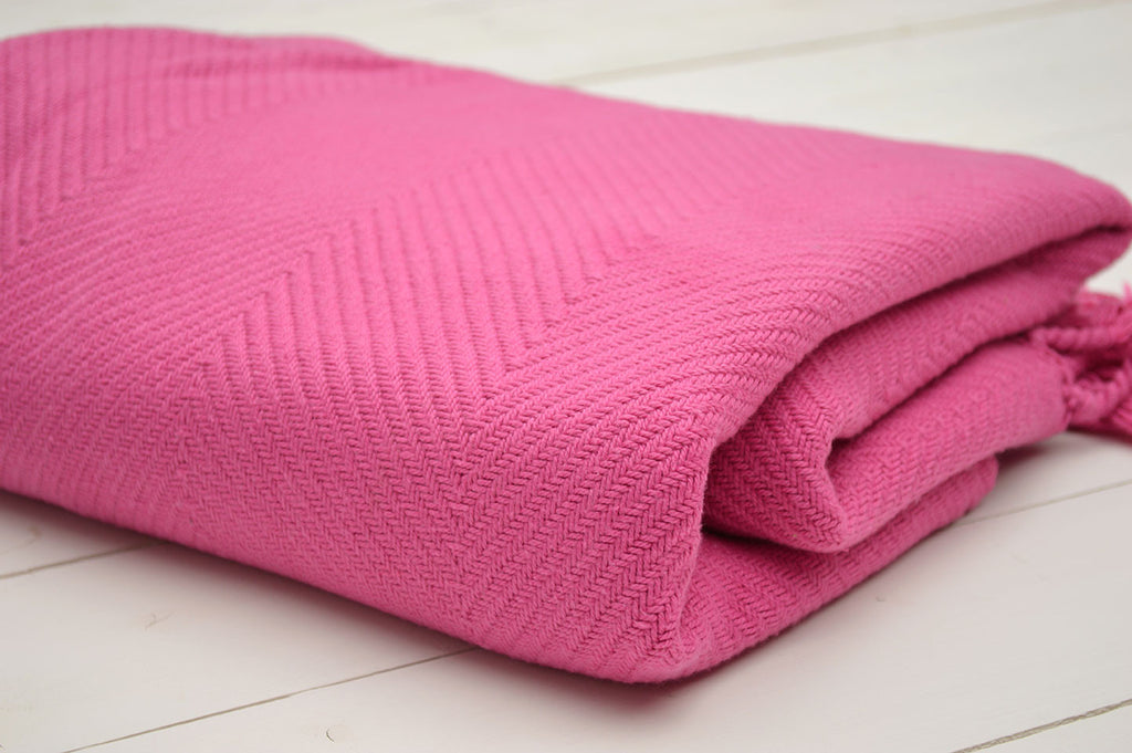 Throw, 100% Cotton Herringbone Weave 150x200cm Fuschia Pink