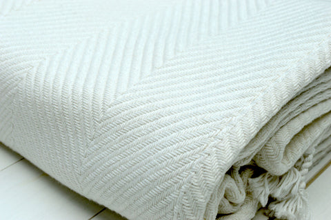 Throw, 100% Cotton Herringbone Weave 150x200cm Antique White