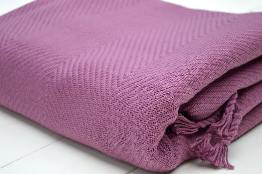 Throw, 100% Cotton Herringbone Weave 150x200cm Damson Wine